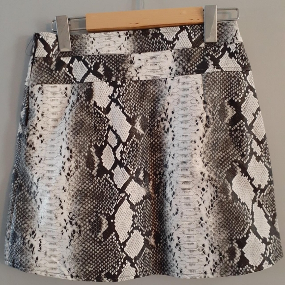 Snake skin print skirt - Picture 1 of 1